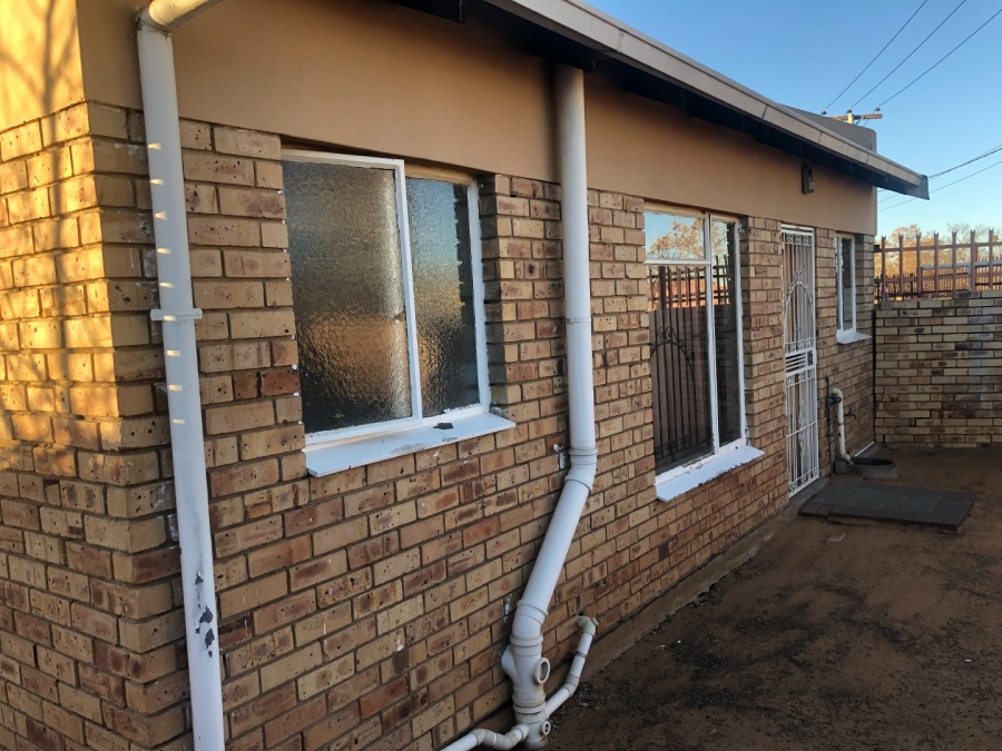 2 Bedroom Property for Sale in Bloemside Free State